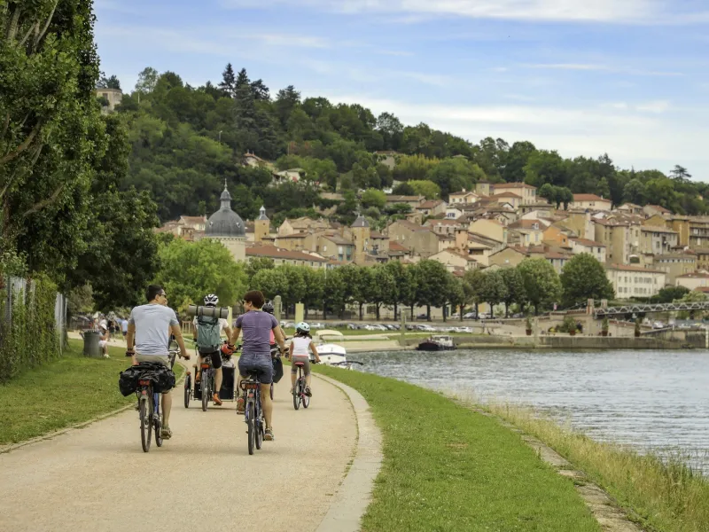 Arrivée à la citée médiévale de Trévoux