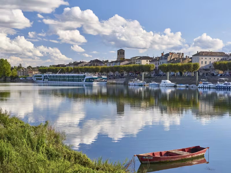 Tournus plaisance sur la Saône