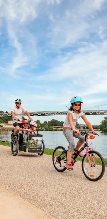 Balade à vélo sur La Voie Bleue