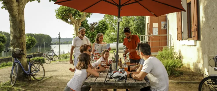 Maison Eclusière de Parcieux au bord de la Saône - Ain - Plus d'une quinzaine de bières locales, bio et artisanales à découvrir